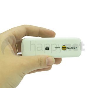 ZTE MF823D в руке